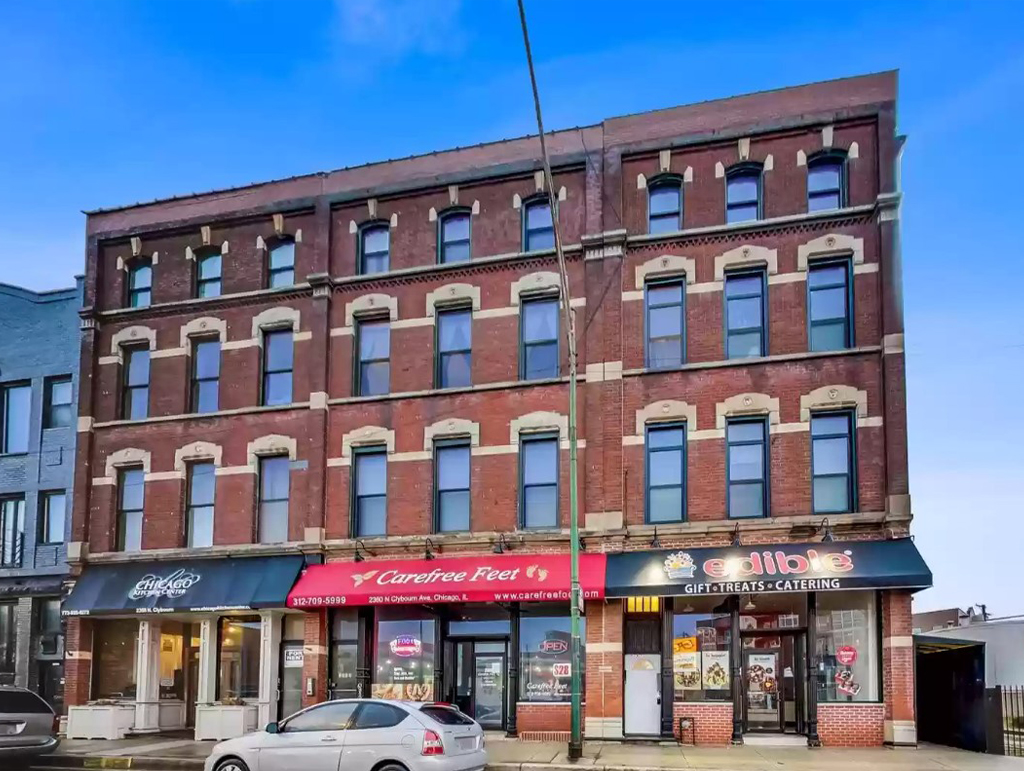 2362 N Clybourn Ave Chicago, IL 60614
