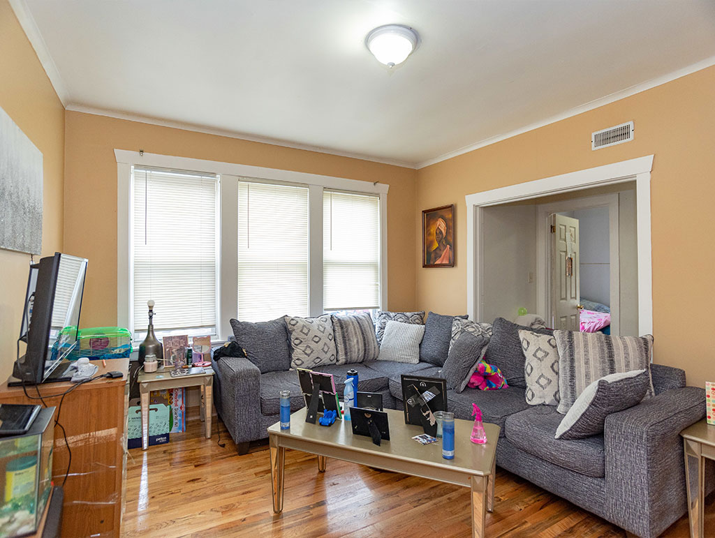 1256 N. Lockwood Ave. Chicago IL 60651