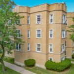 Off-Market Sale of Classic 12-Unit Multifamily Building in West Rogers Park