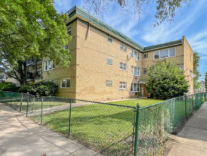 8743 S Beverly Blvd Chicago, IL 60620