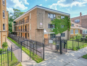 7727 S Colfax Ave Chicago, IL 60649