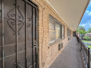 7727 S Colfax Ave Chicago, IL 60649