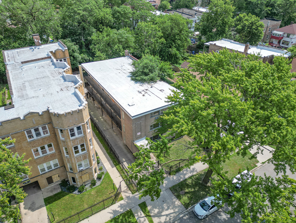 7727 S Colfax Ave Chicago, IL 60649