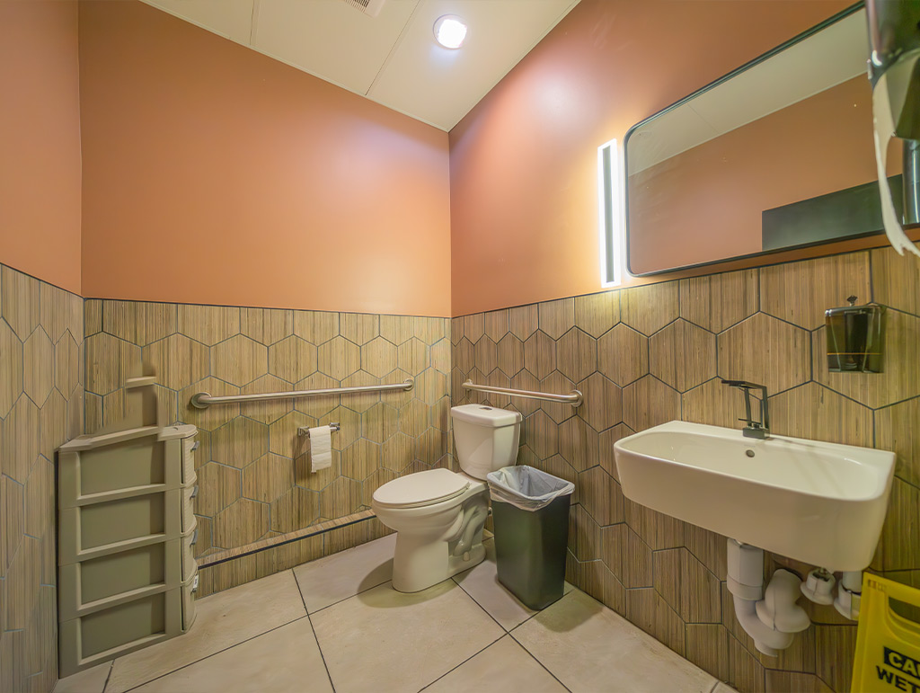 1858 N. Western Ave, Chicago, IL 60647