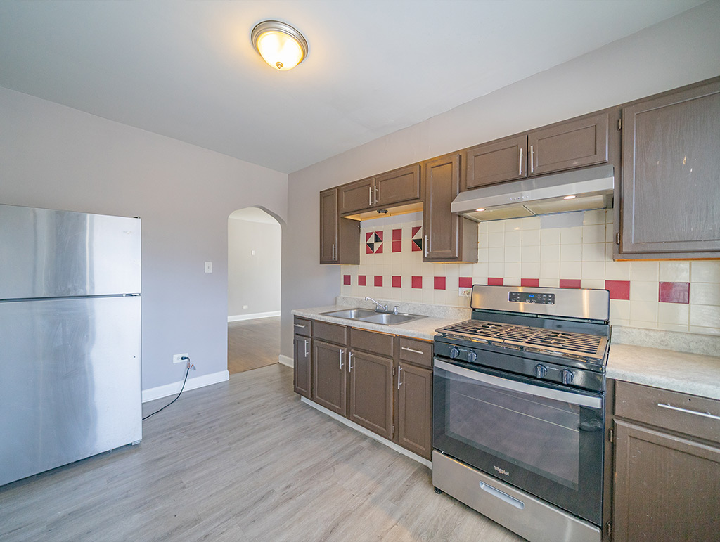 7646 S Ingleside Ave Chicago, IL 60619