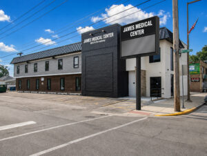 1835 N Broadway, Melrose Park, IL 60160